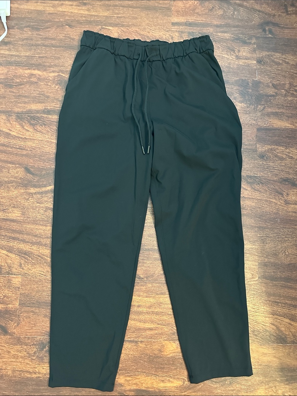 lululemon athletica Black Women's Elastic Waist Joggers